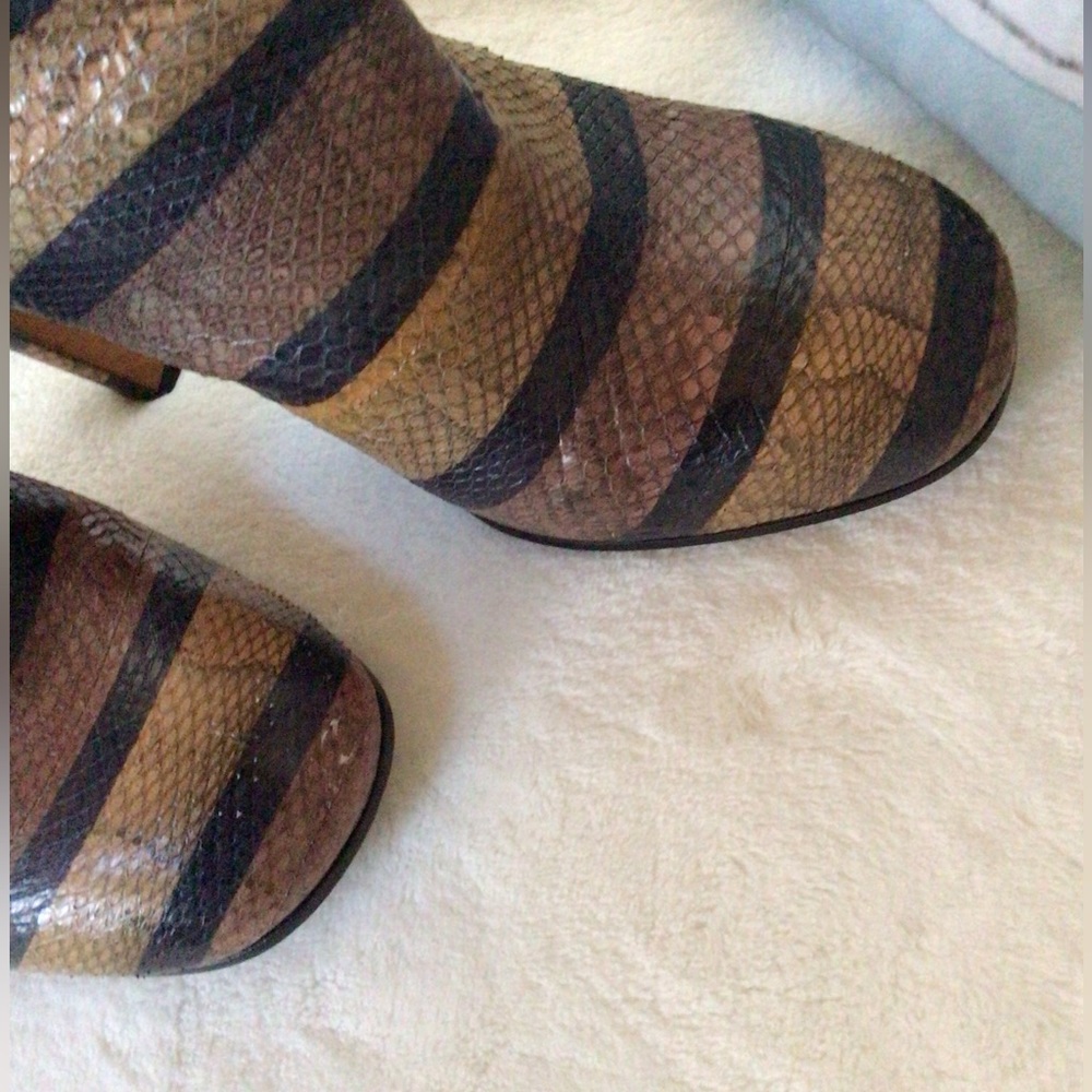 Givenchy Patch.Ayer’s boot, 38.5 - Picture 13 of 16